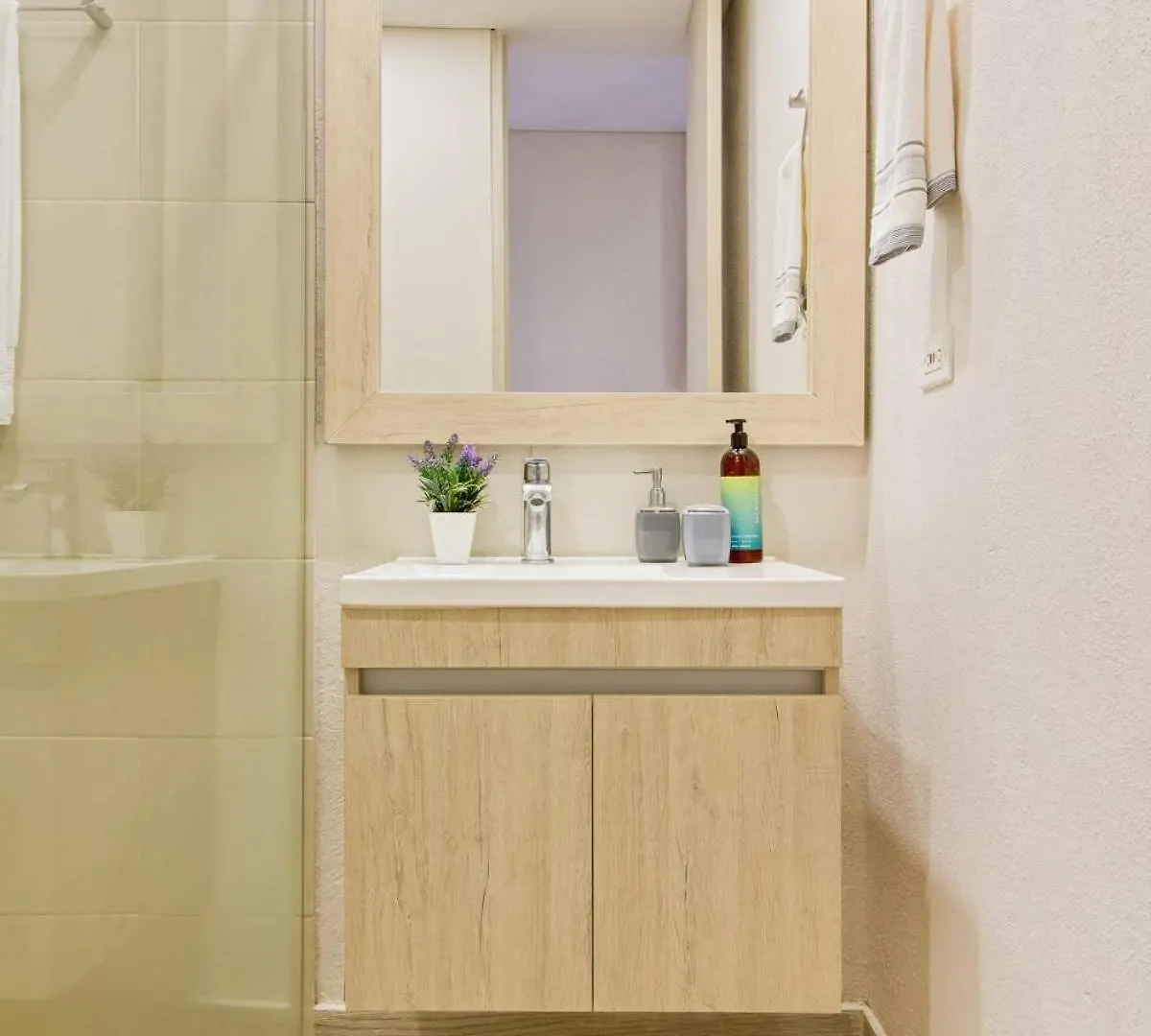 Martinique Cartagena - Apartamentos A Corta Caminata De Playa Azul